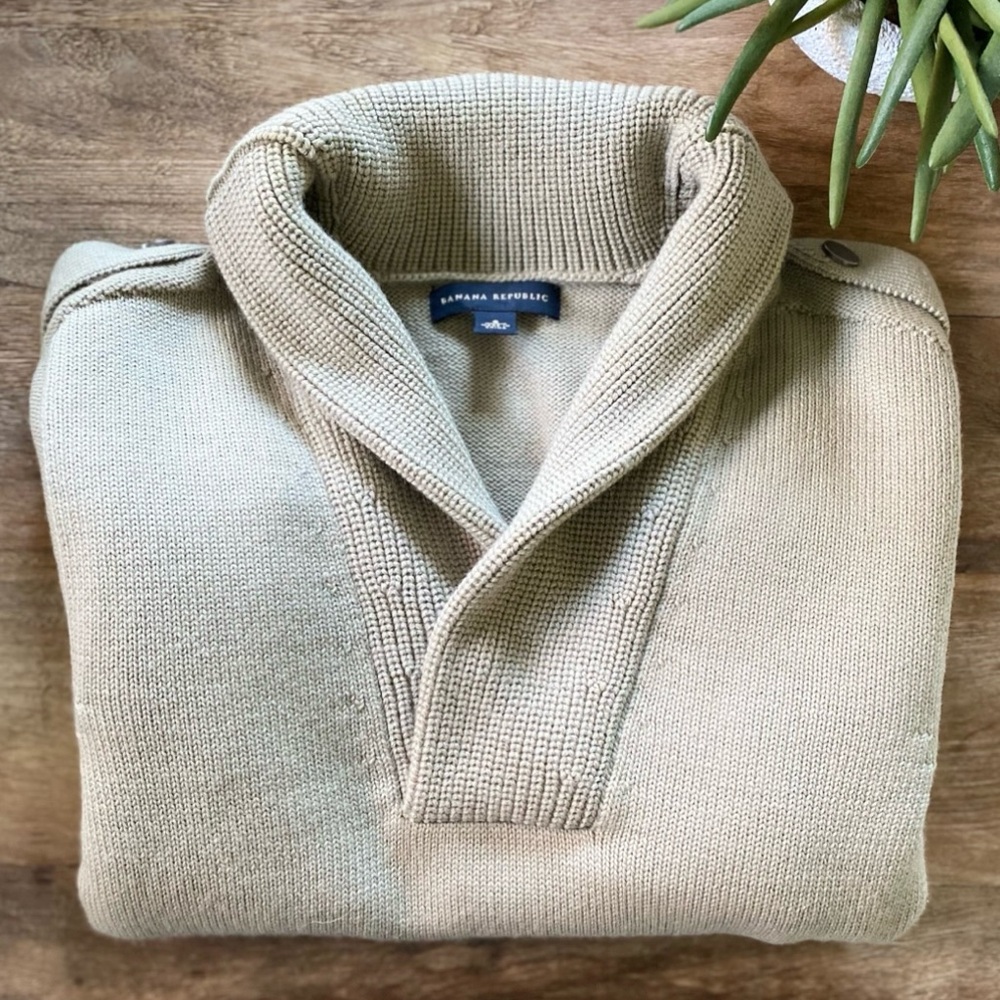 BANANA REPUBLIC - 100% Wool Tan Sweater Size Small - Picture 7 of 16